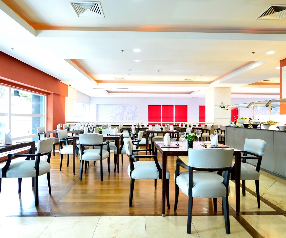 Pestana Curitiba Hotel Buitenkant foto